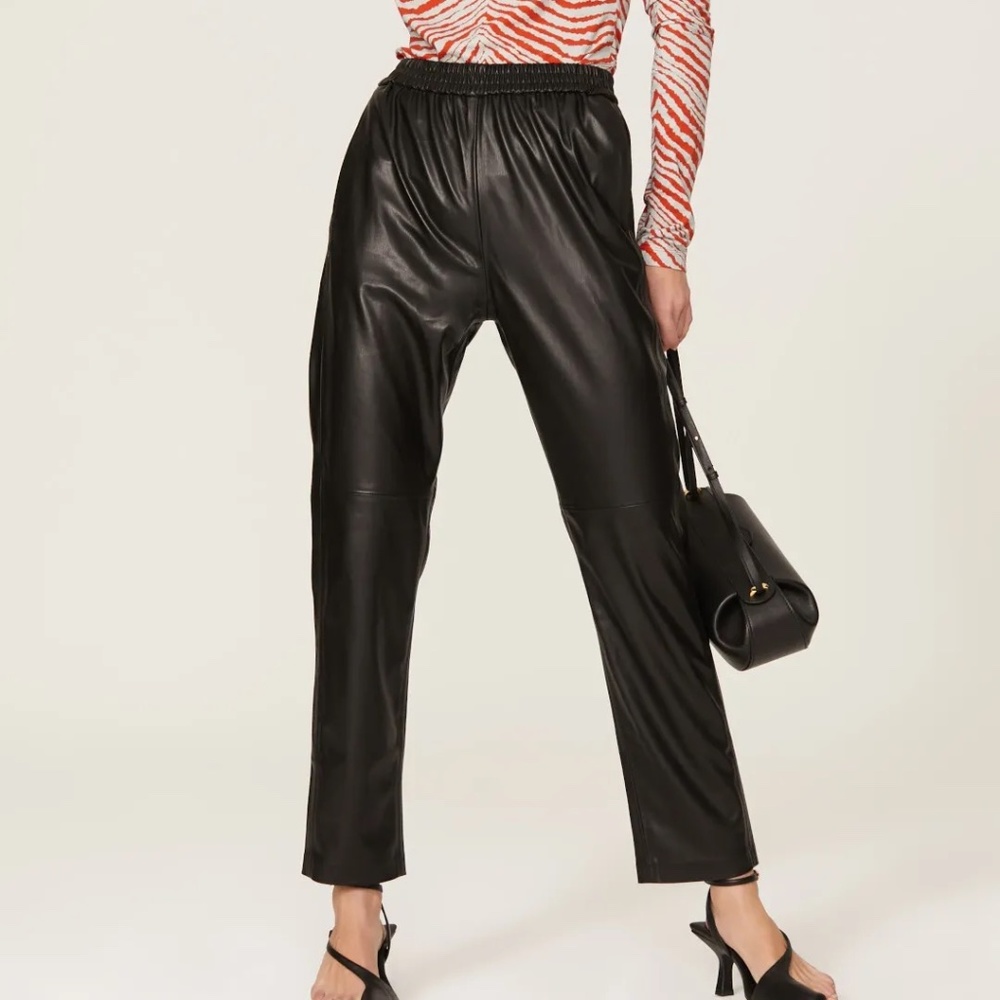 7 FOR ALL MANKIND FAUX LEATHER JOGGERS (SIZE XL)